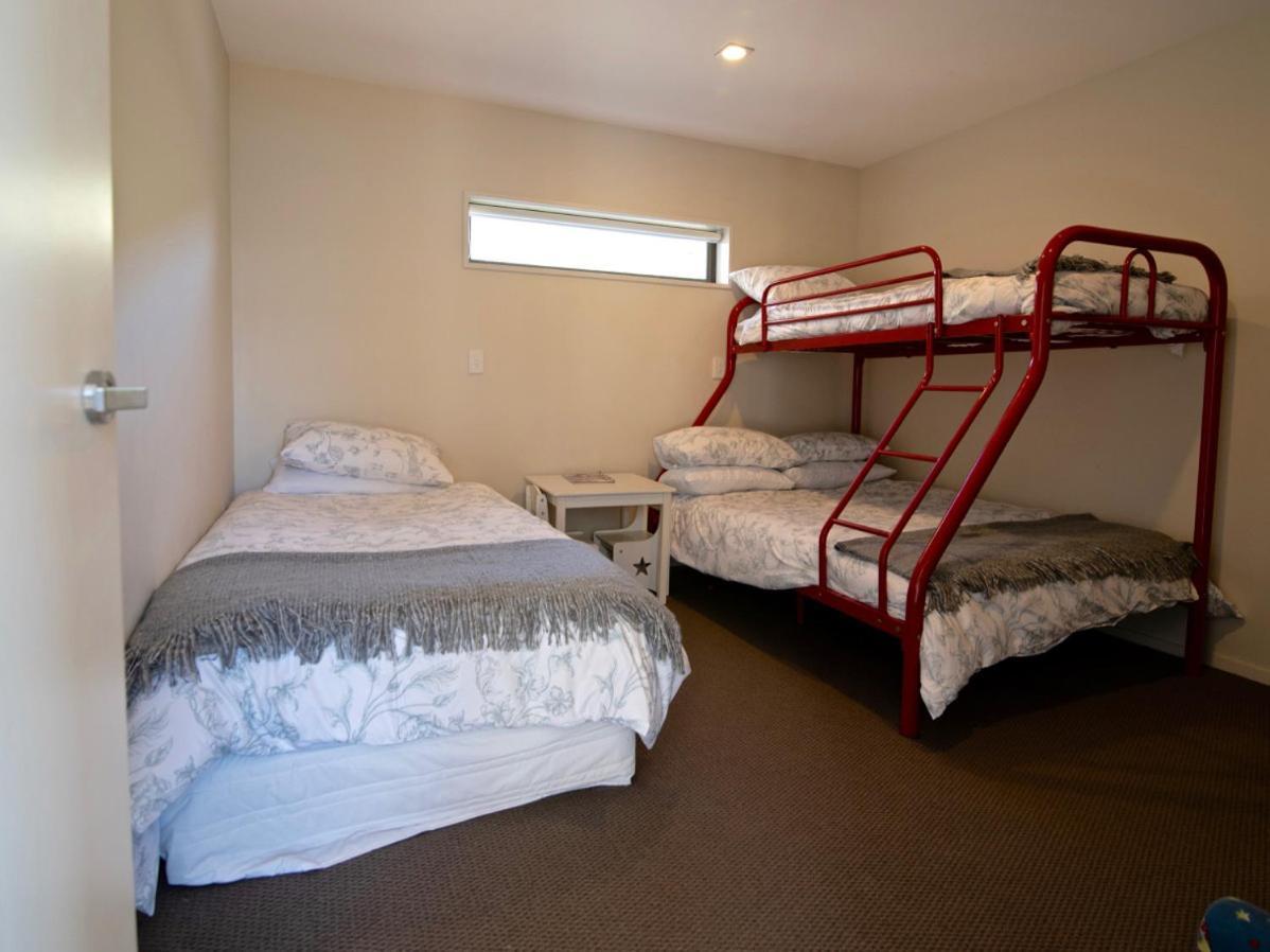 Kotare Point Paradise - Akaroa Holiday Home ภายนอก รูปภาพ