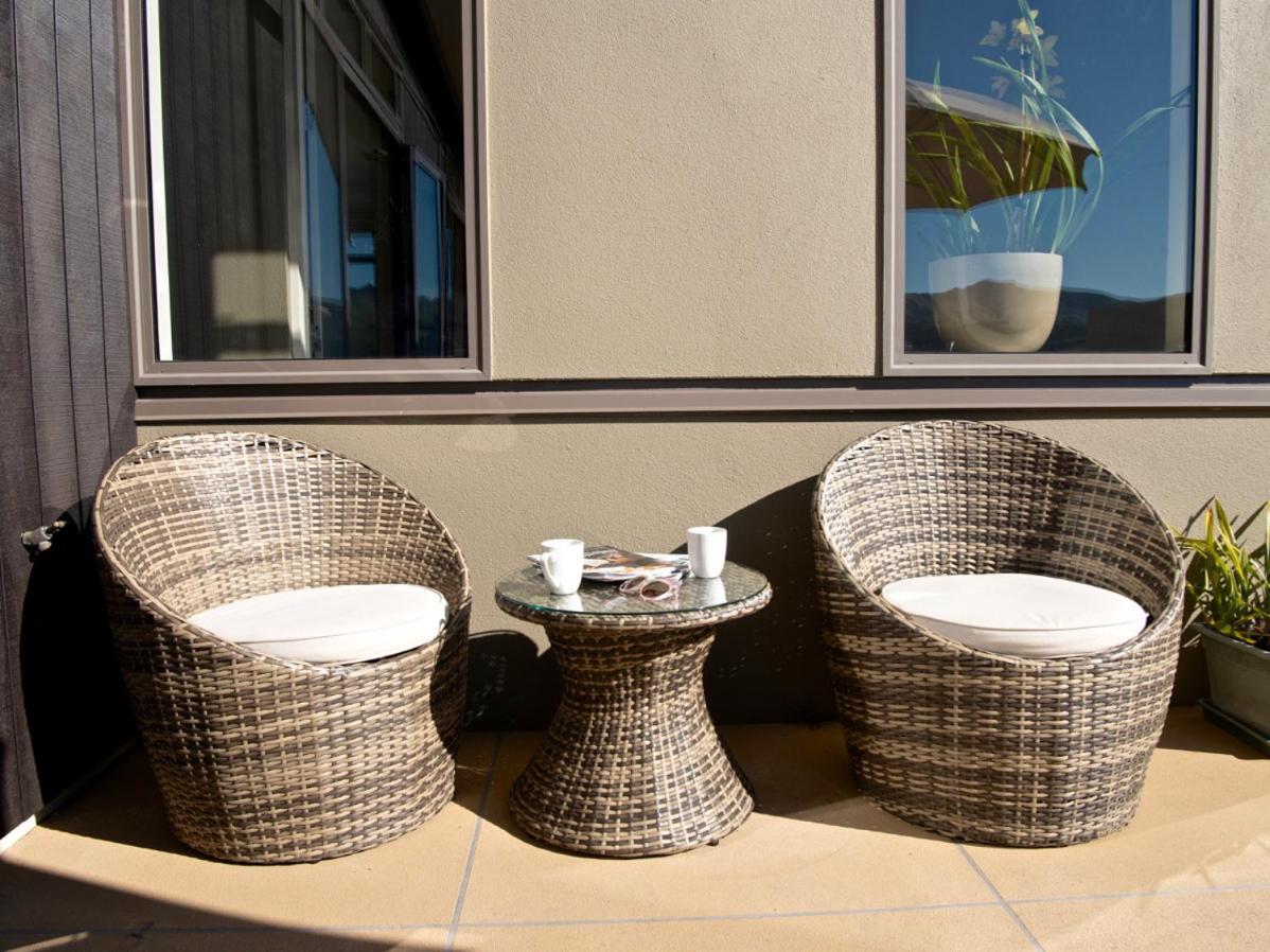 Kotare Point Paradise - Akaroa Holiday Home ภายนอก รูปภาพ